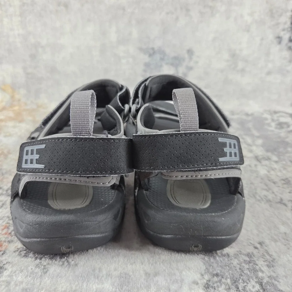 Teva Minam Hiking Sport Sandals Mens 8 Black Grey Trail Water Shoes 4289